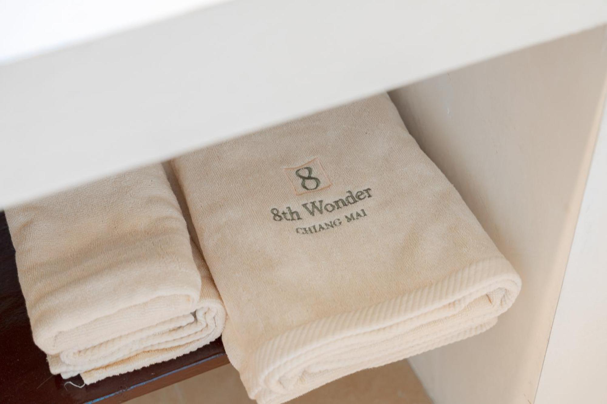 8Th Wonder - Chiang Mai Bed and Breakfast Mae Rim Exteriör bild