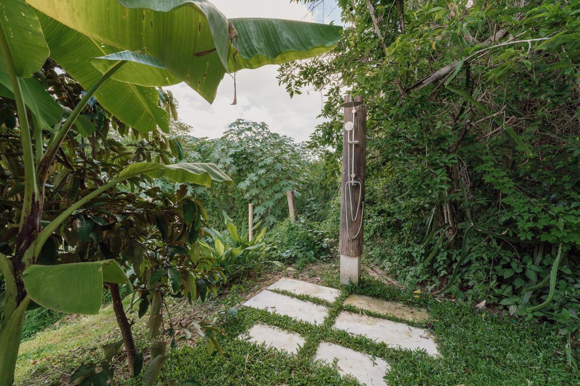 8Th Wonder - Chiang Mai Bed and Breakfast Mae Rim Exteriör bild