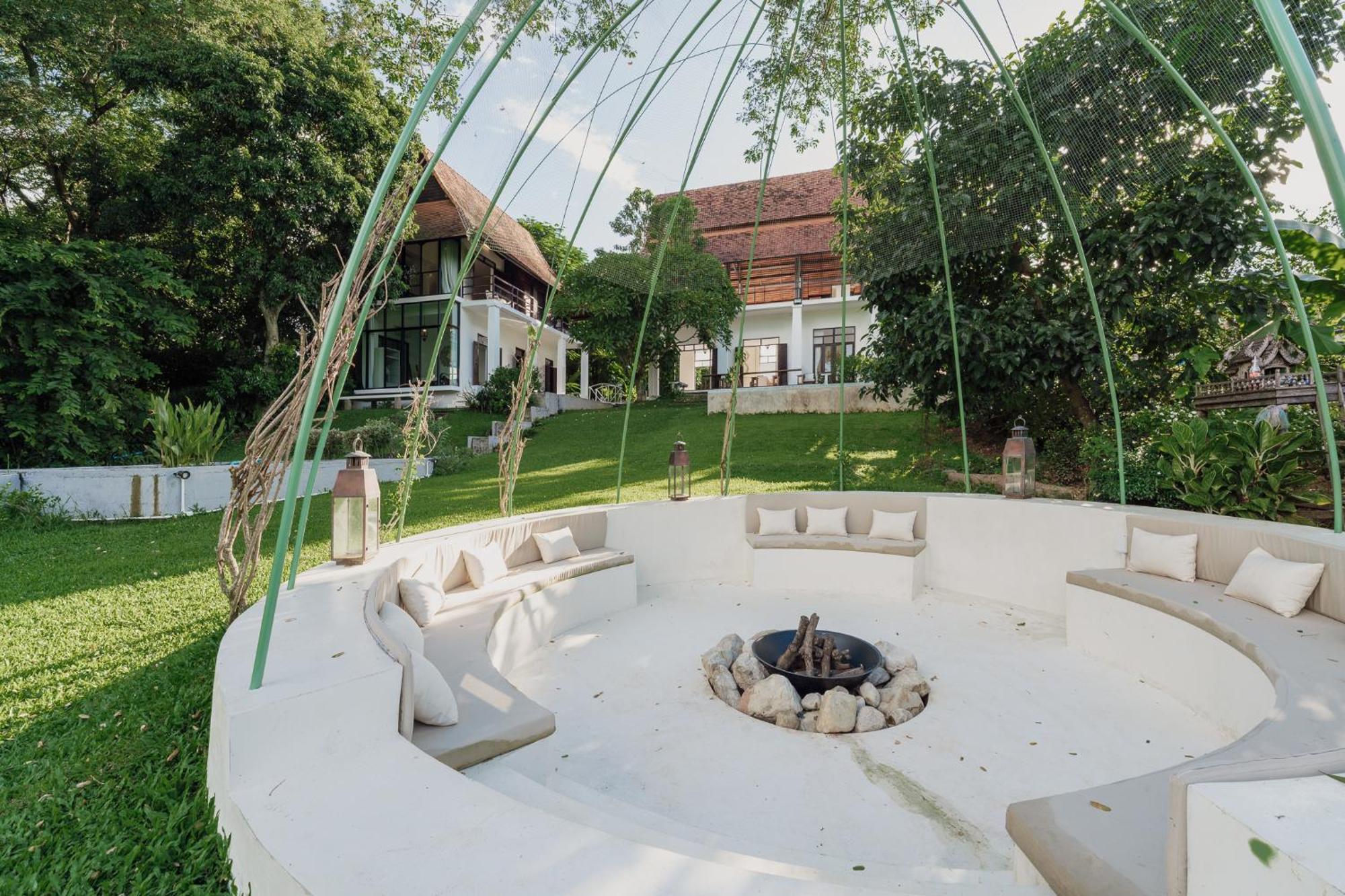8Th Wonder - Chiang Mai Bed and Breakfast Mae Rim Exteriör bild